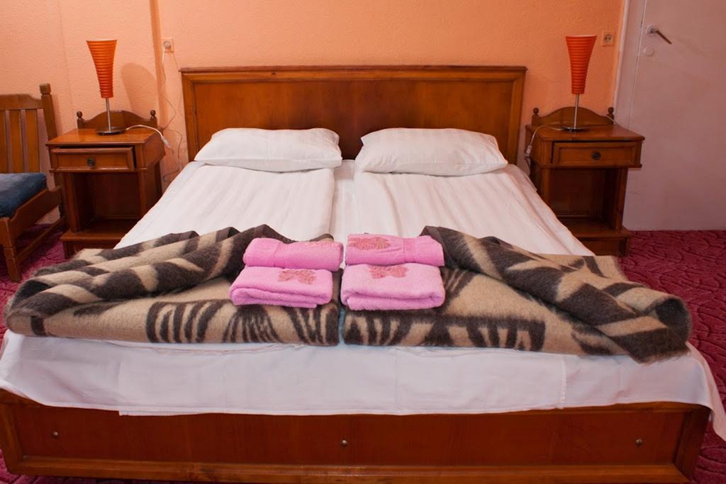 Hotel Cerna Băile Herculane Kamer foto